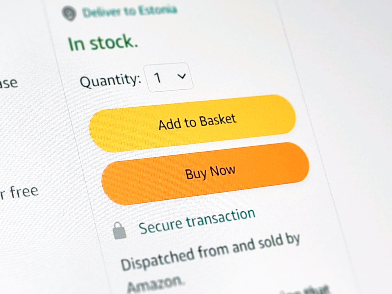 Tela de compra online com os botões “Add to Basket” e “Buy Now”, ilustrando estratégias de conversão e otimização de Buy Box Amazon para vender mais na Black Friday.